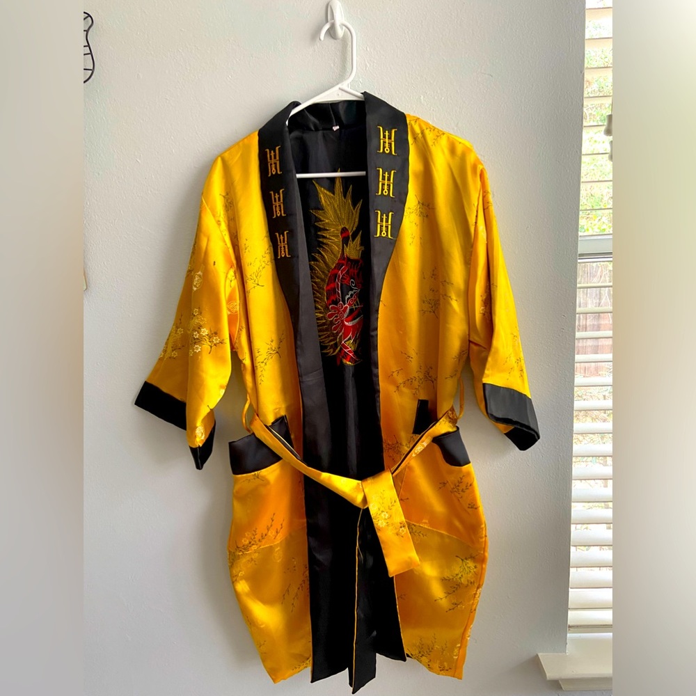 Vintage Kimono Black/Yellow Silk Size M